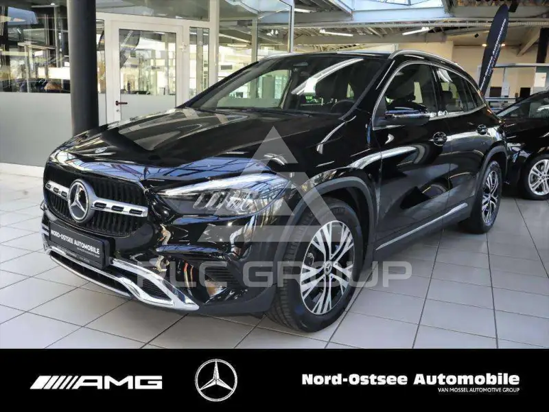 2025 Mercedes Benz GLA 200