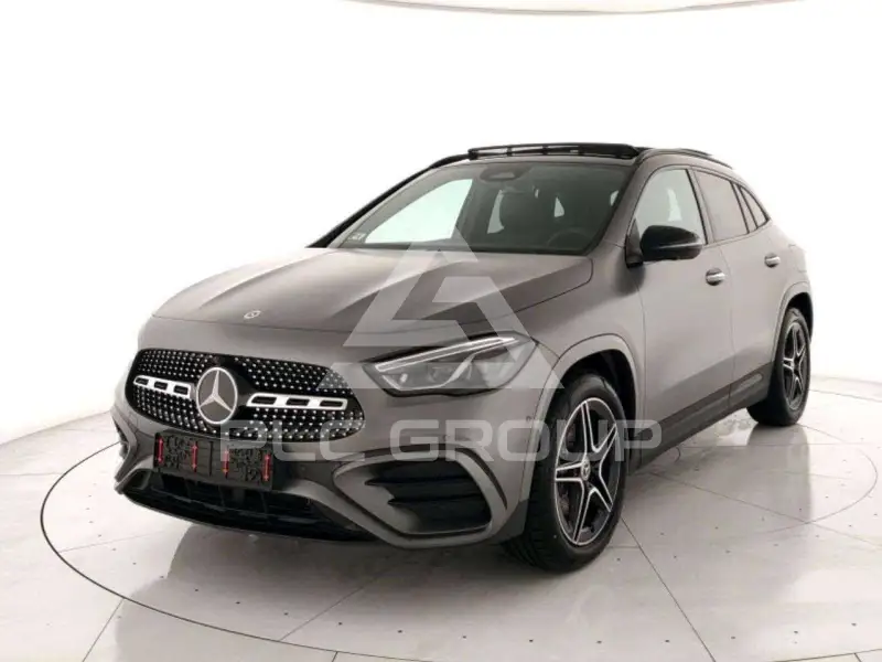 2025 Mercedes Benz GLA 200