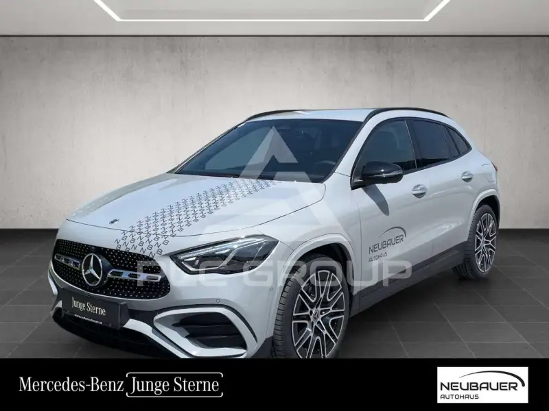 2025 Mercedes Benz GLA 200