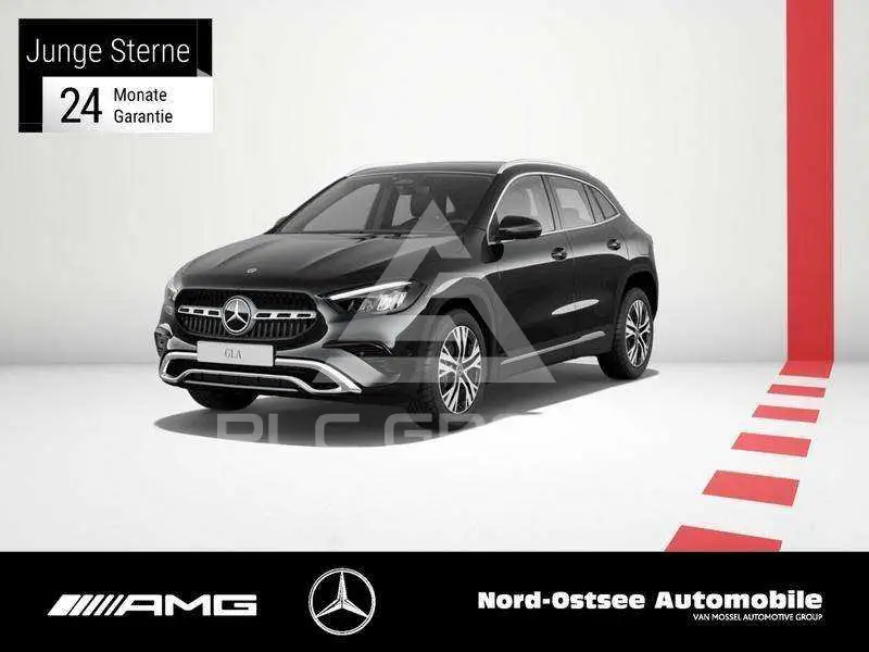 2025 Mercedes Benz GLA 200