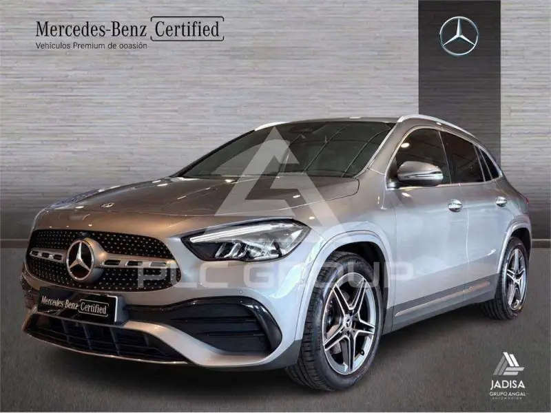 2025 Mercedes Benz GLA 200