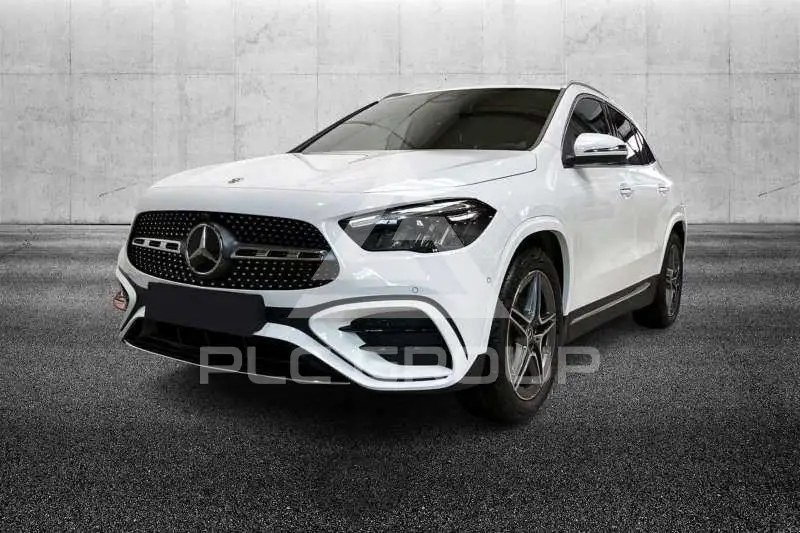 2025 Mercedes Benz GLA 200