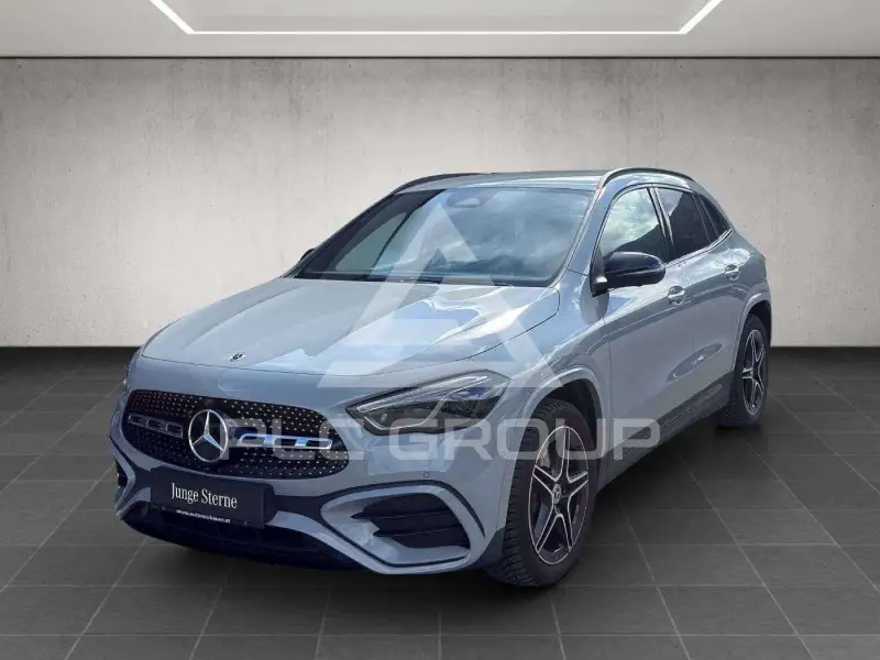 2025 Mercedes Benz GLA 200