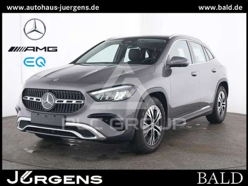 2025 Mercedes Benz GLA 220