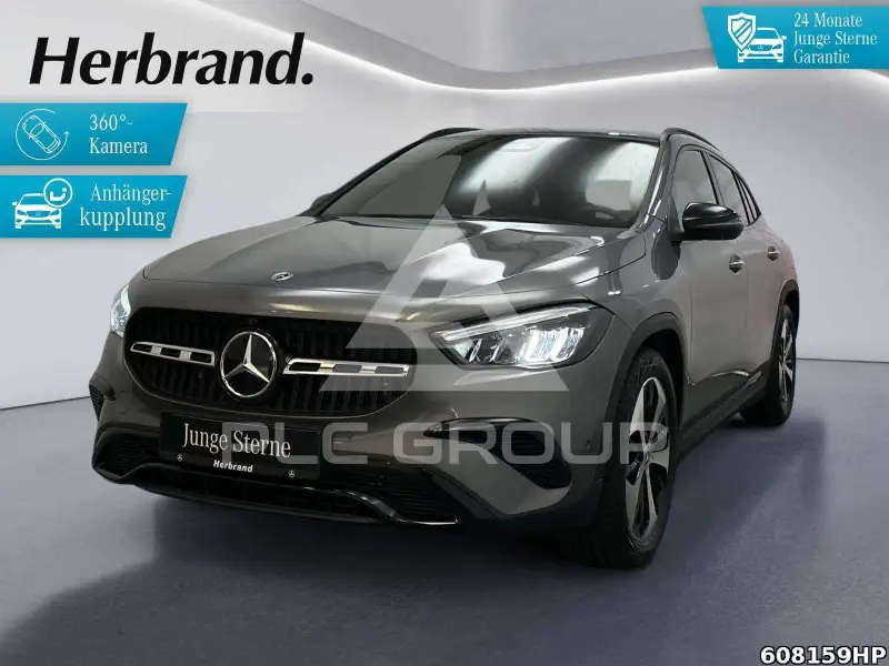 2025 Mercedes Benz GLA 220