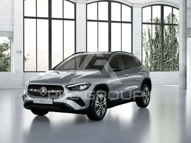 2025 Mercedes Benz GLA 220