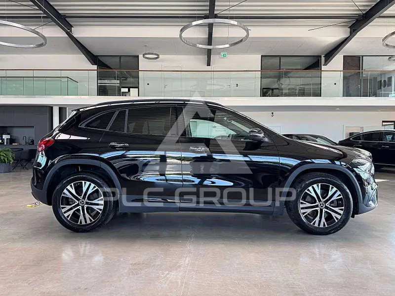 2025 Mercedes Benz GLA 220