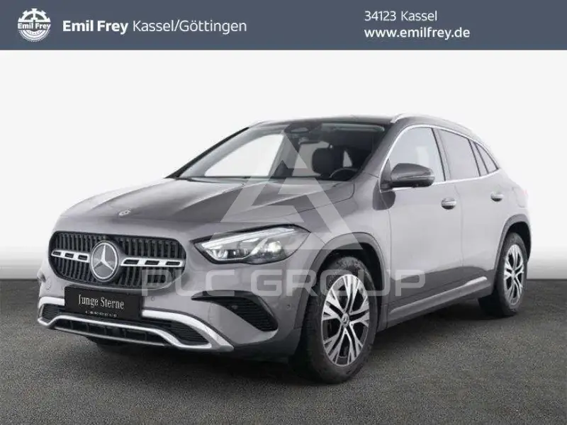2025 Mercedes Benz GLA 220