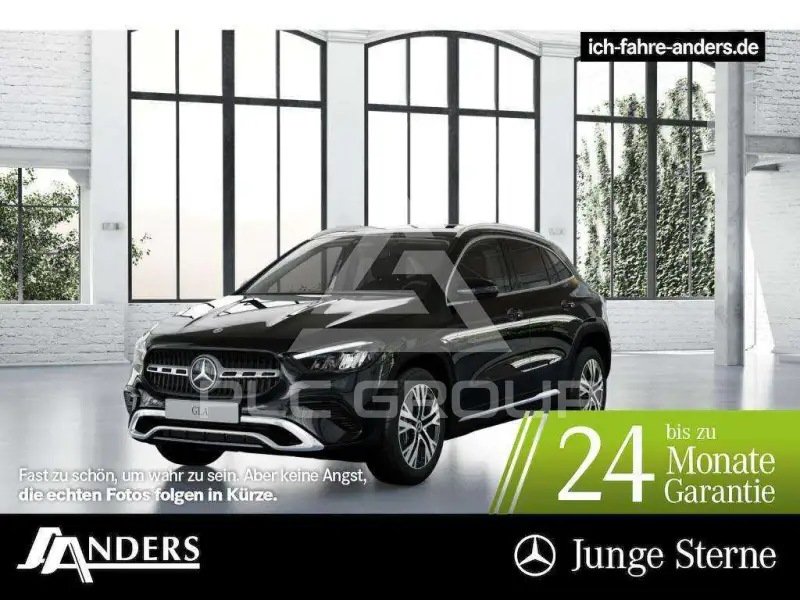 2025 Mercedes Benz GLA 220