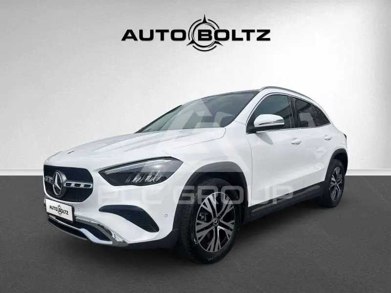 2025 Mercedes Benz GLA 220