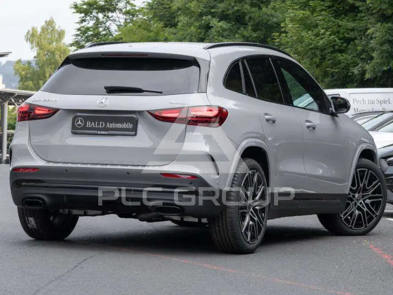 2025 Mercedes Benz GLA 220