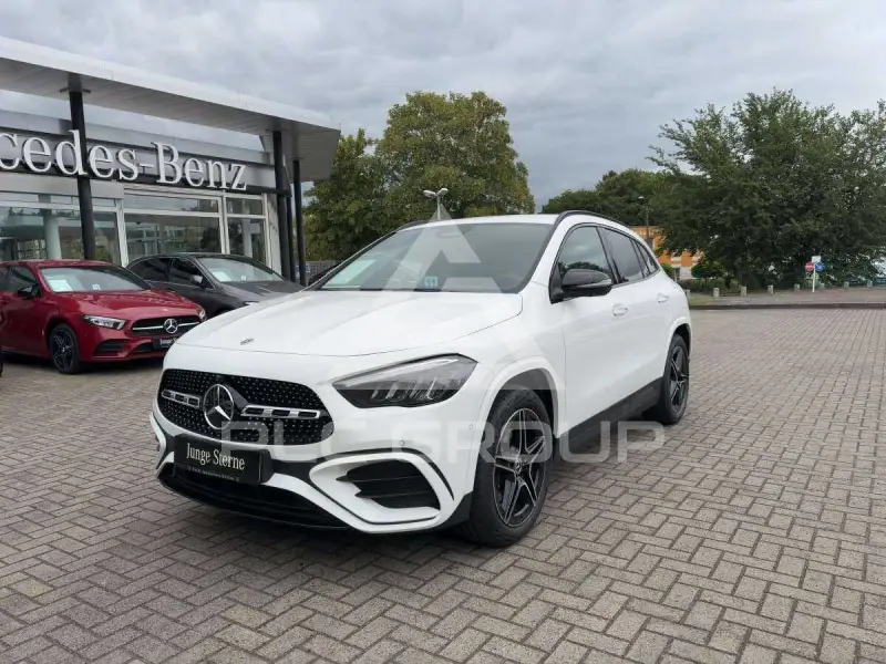 2025 Mercedes Benz GLA 220