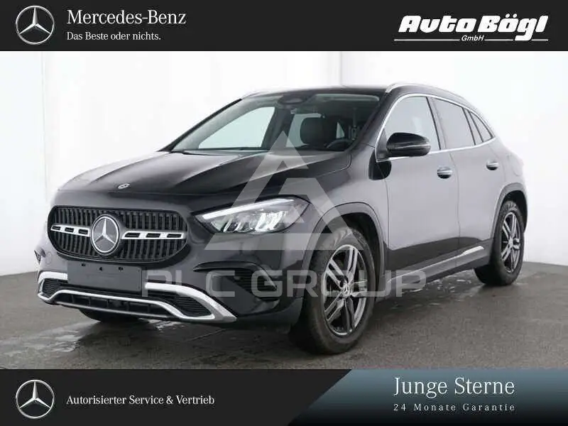 2025 Mercedes Benz GLA 220