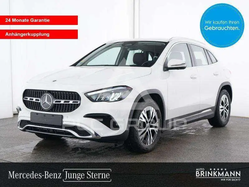 2025 Mercedes Benz GLA 220