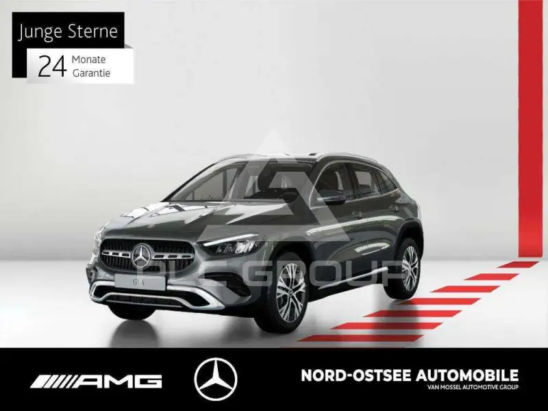 2025 Mercedes Benz GLA 220