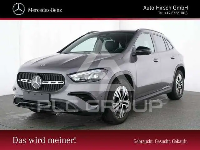 2025 Mercedes Benz GLA 220