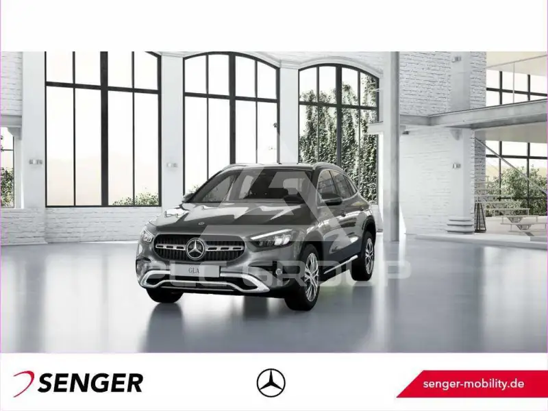 2025 Mercedes Benz GLA 220