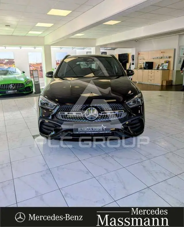 2025 Mercedes Benz GLA 220