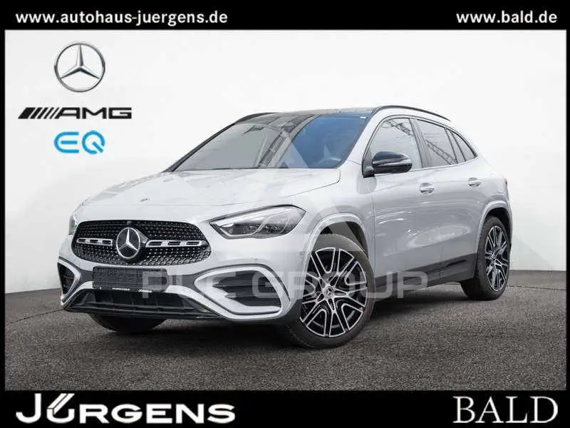 2025 Mercedes Benz GLA 220