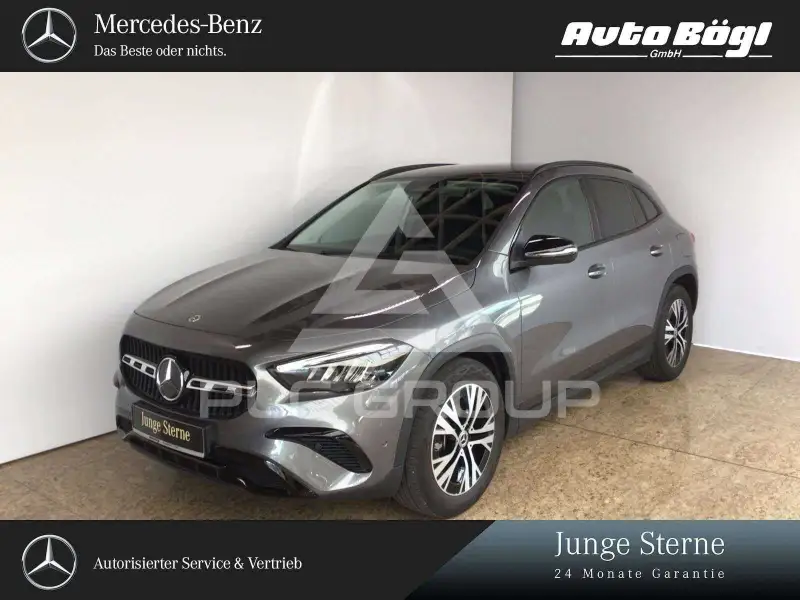 2025 Mercedes Benz GLA 220