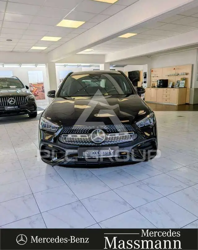 2025 Mercedes Benz GLA 220