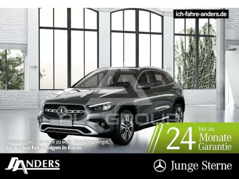 2025 Mercedes Benz GLA 220