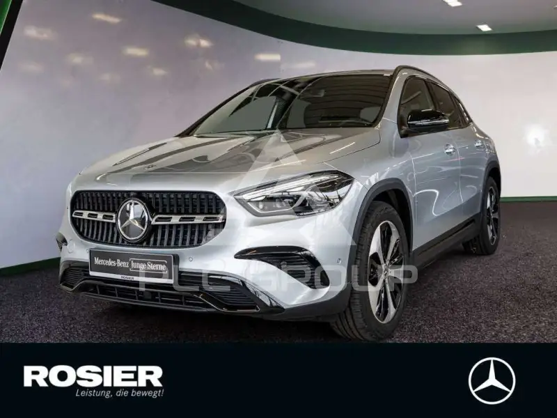2025 Mercedes Benz GLA 220
