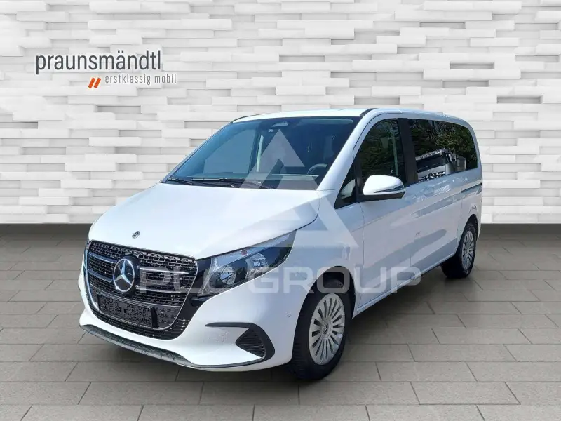2025 Mercedes Benz V 220