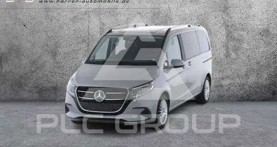 2025 Mercedes Benz V 220