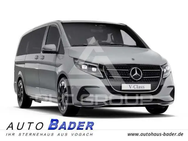 2025 Mercedes Benz V 220