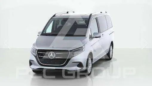 2025 Mercedes Benz V 220