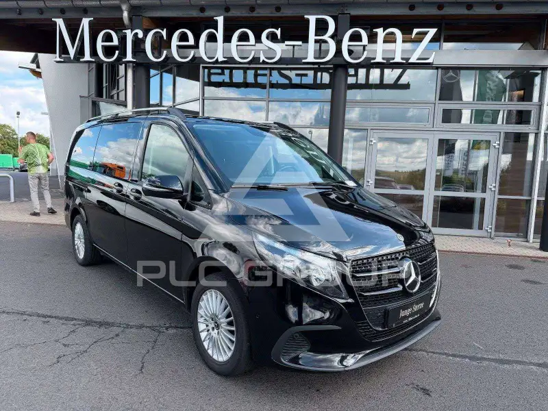 2025 Mercedes Benz V 220
