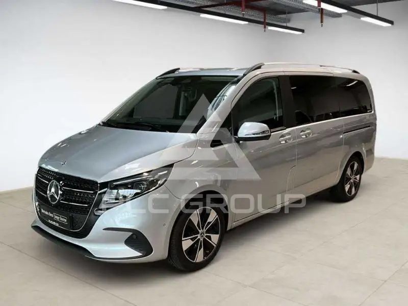 2025 Mercedes Benz V 220