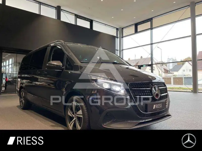 2025 Mercedes Benz V 220
