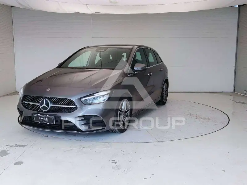 2025 Mercedes Benz B 180