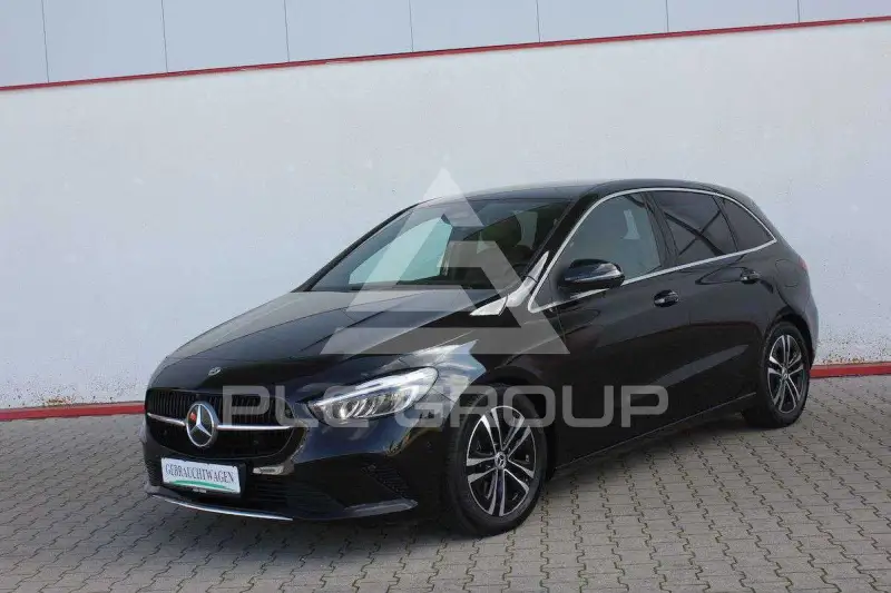 2025 Mercedes Benz B 180