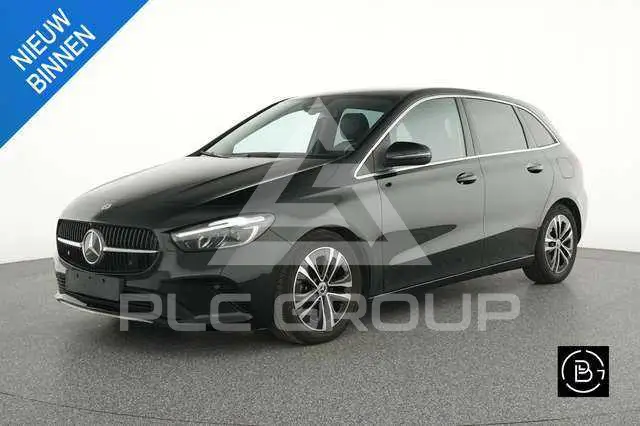2025 Mercedes Benz B 180