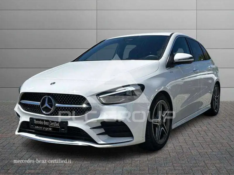 2025 Mercedes Benz B 180
