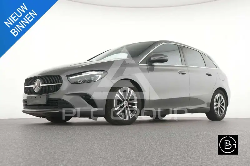 2025 Mercedes Benz B 180