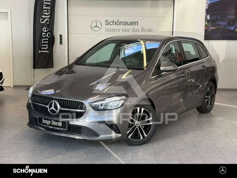 2025 Mercedes Benz B 180
