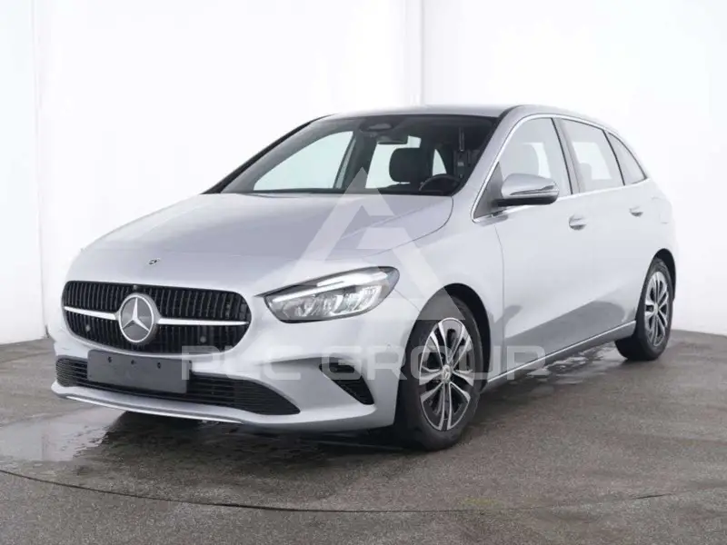2025 Mercedes Benz B 180