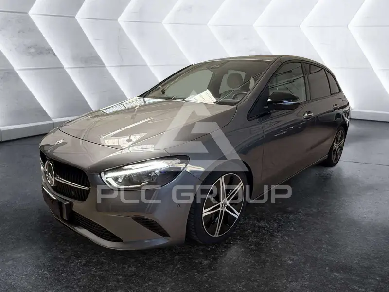 2025 Mercedes Benz B 180