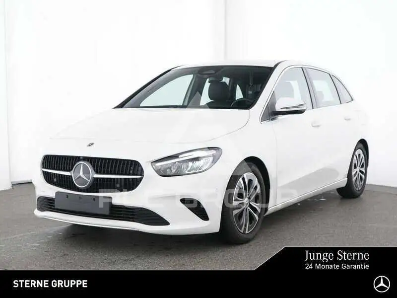 2025 Mercedes Benz B 180