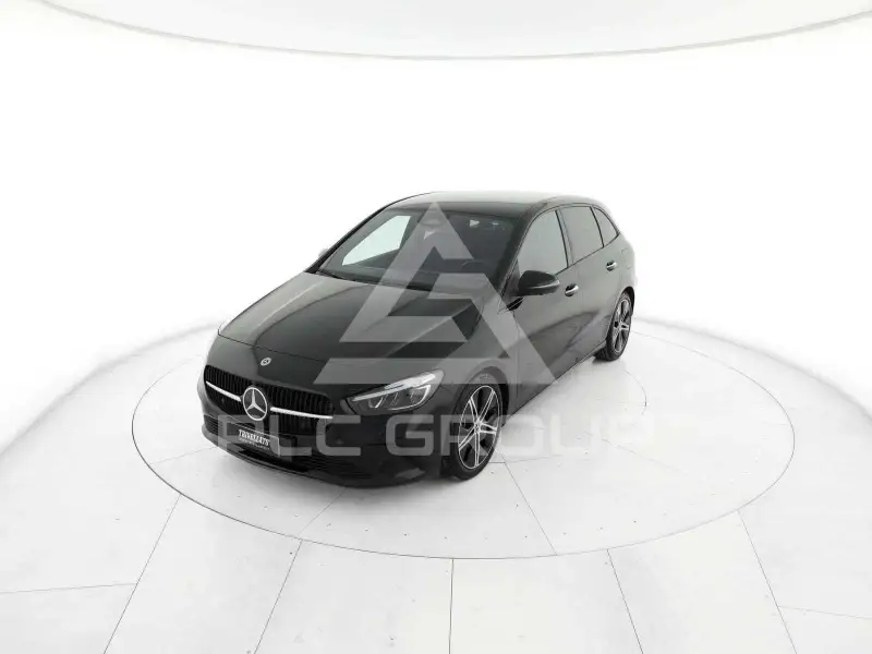 2025 Mercedes Benz B 180