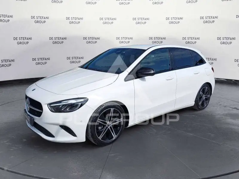2025 Mercedes Benz B 180