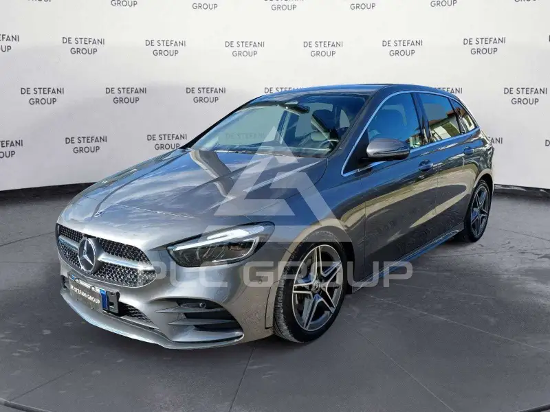 2025 Mercedes Benz B 180