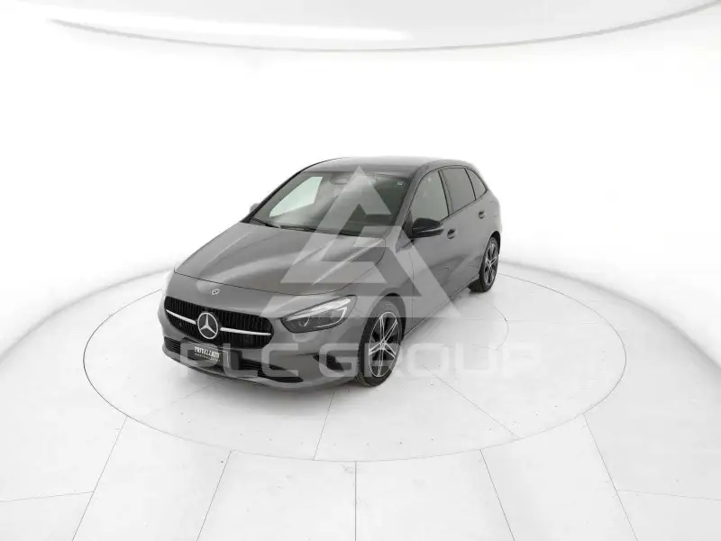 2025 Mercedes Benz B 250