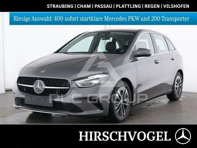 2025 Mercedes Benz B 220