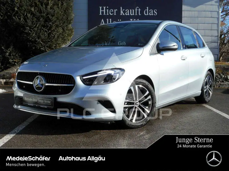 2025 Mercedes Benz B 220