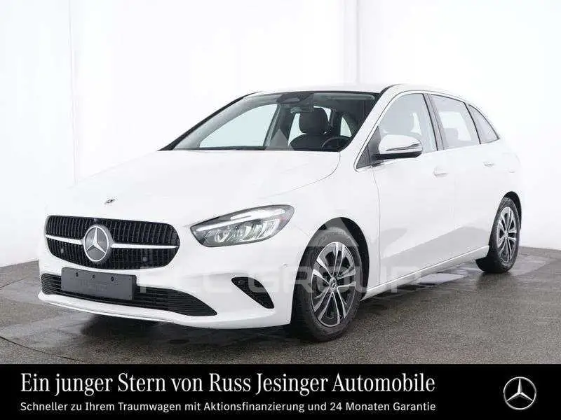 2025 Mercedes Benz B 220